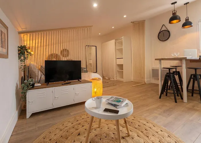 Le Boheme - Netflix - Wifi - Vue Sur La Cite Medievale Et Les Toits Apartman